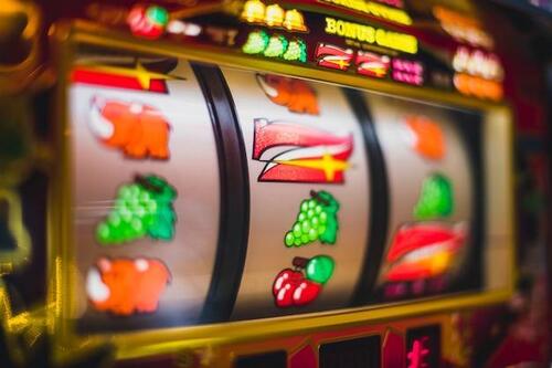 The Tricks And Advice Of Effective Slot Players Revealed